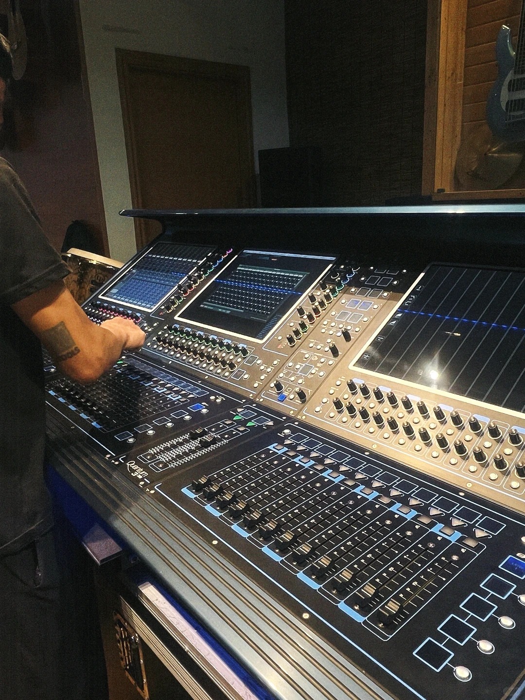 DiGiCo Quantum 338 als Flaggschiff der DiGiCo-Familie für anspruchsvolle Touring-Anwendungen