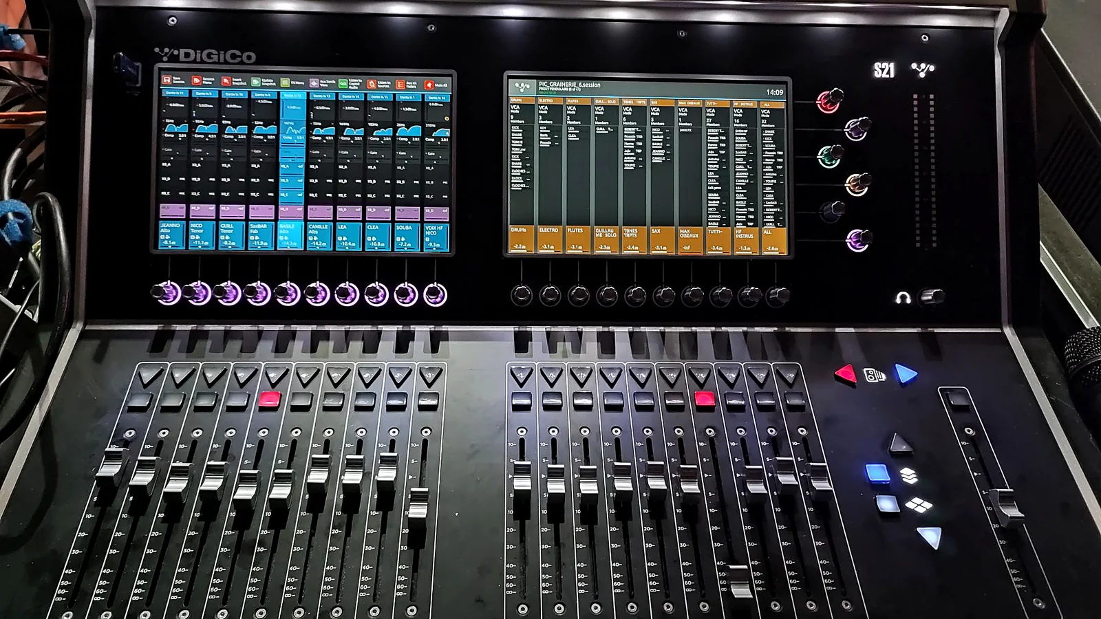 Digitalmischpult DiGiCo S21 Vergleich mit Touchscreen und Szenenspeicher für Profis
